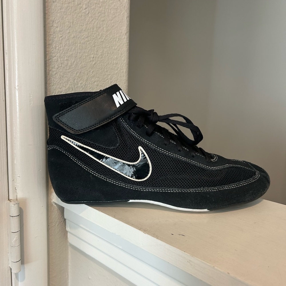 Nike Speed Sweep Wrestling Shoes Black 366683-001 High Top Lace Mens Size 9.5 - Picture 2 of 9